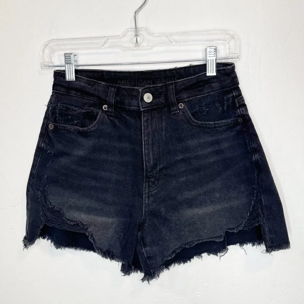 American Eagle faded Black Highest Rise mom short Size 2 Distressed ripped